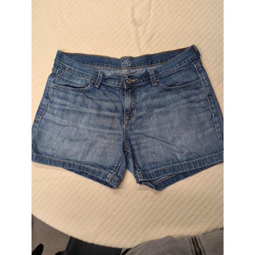 Old navy flirt woman's jean shorts